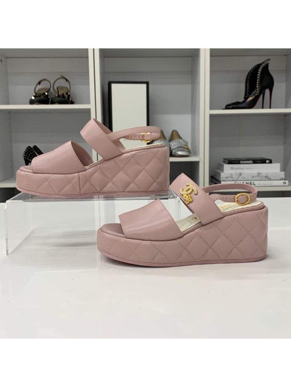 Chanel CC Logo Quilted Leather Sandals Pink - Picture 2 of 10